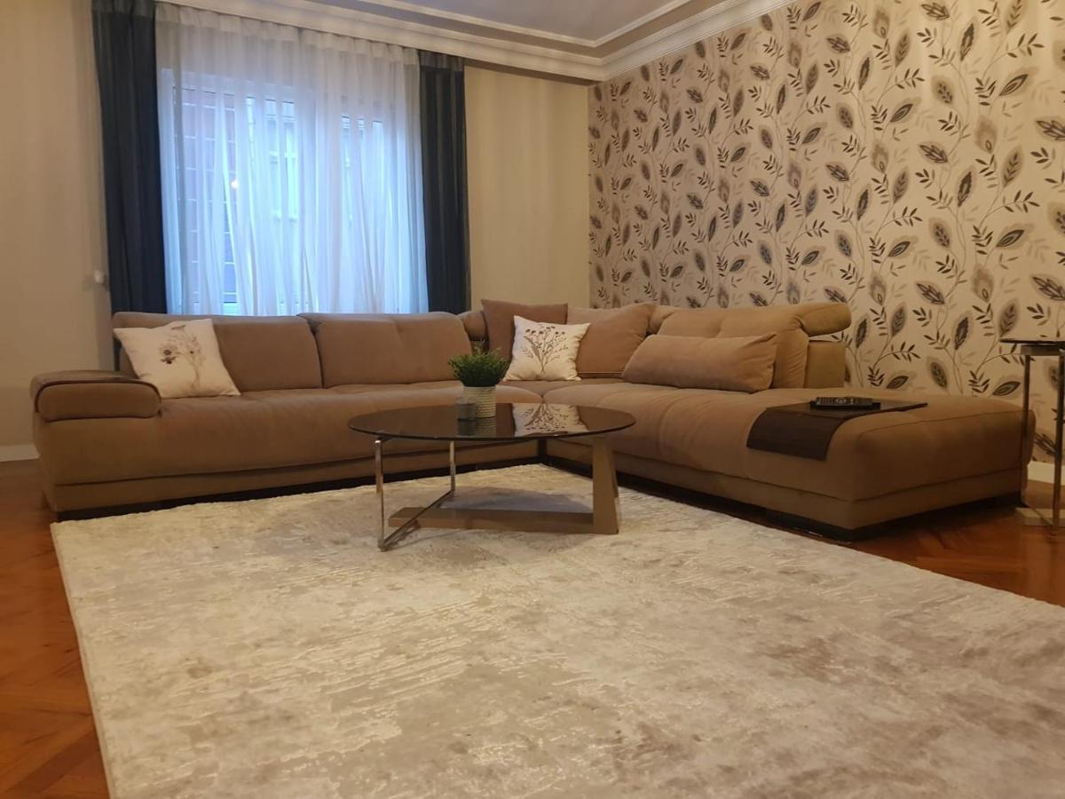 5 Minutes To Subway Apartman Isztambul Kültér fotó