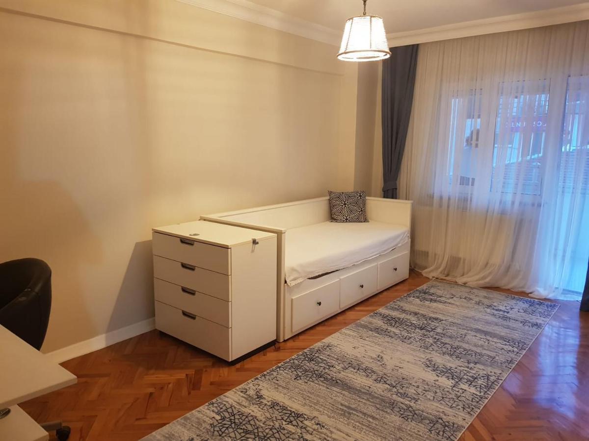 5 Minutes To Subway Apartman Isztambul Kültér fotó