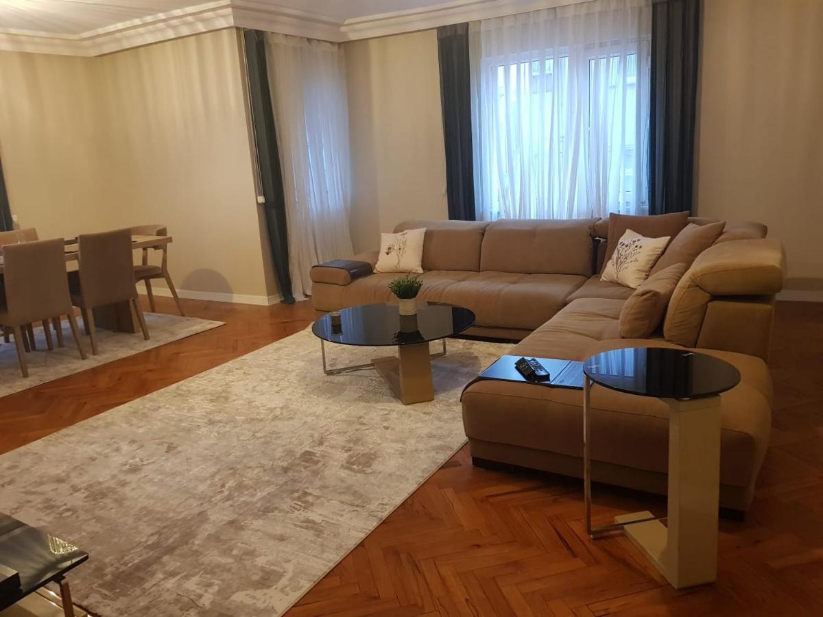 5 Minutes To Subway Apartman Isztambul Kültér fotó