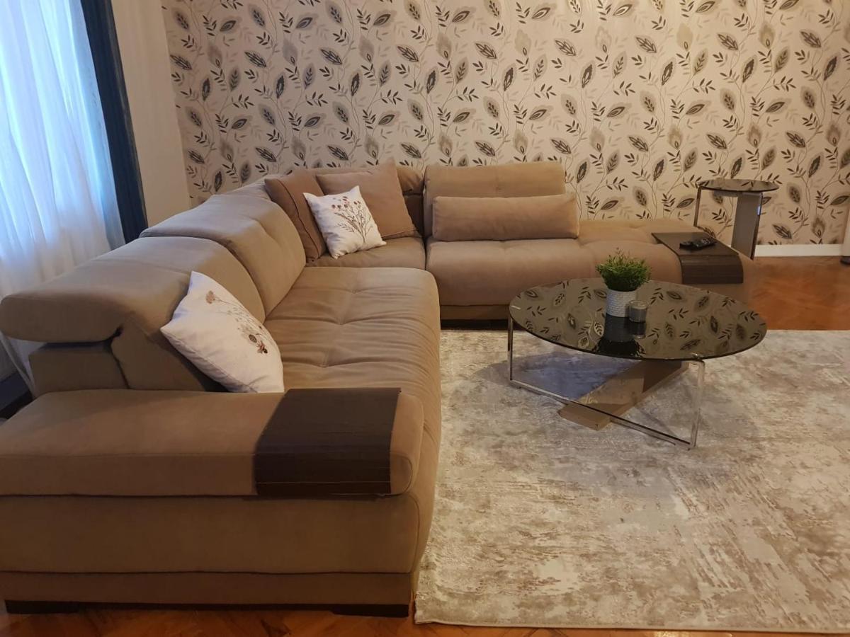 5 Minutes To Subway Apartman Isztambul Kültér fotó